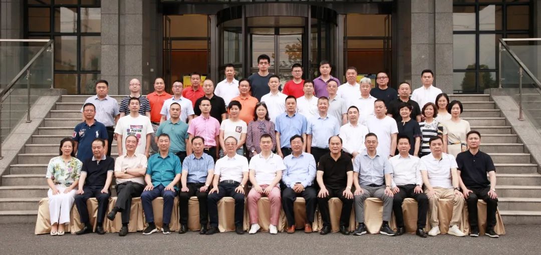庆祝建党百年华诞 商会组织企业家走进摩斯国际开展参观座谈等活动(图7)