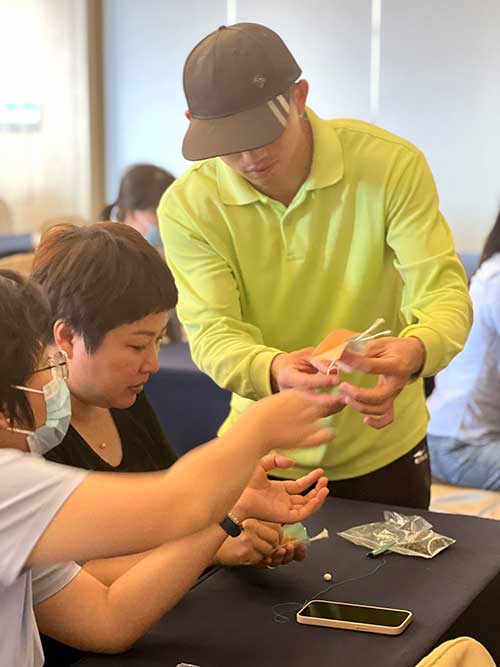 【巧手做香包 健康迎端午】摩斯国际集团开展香包制作活动(图2)